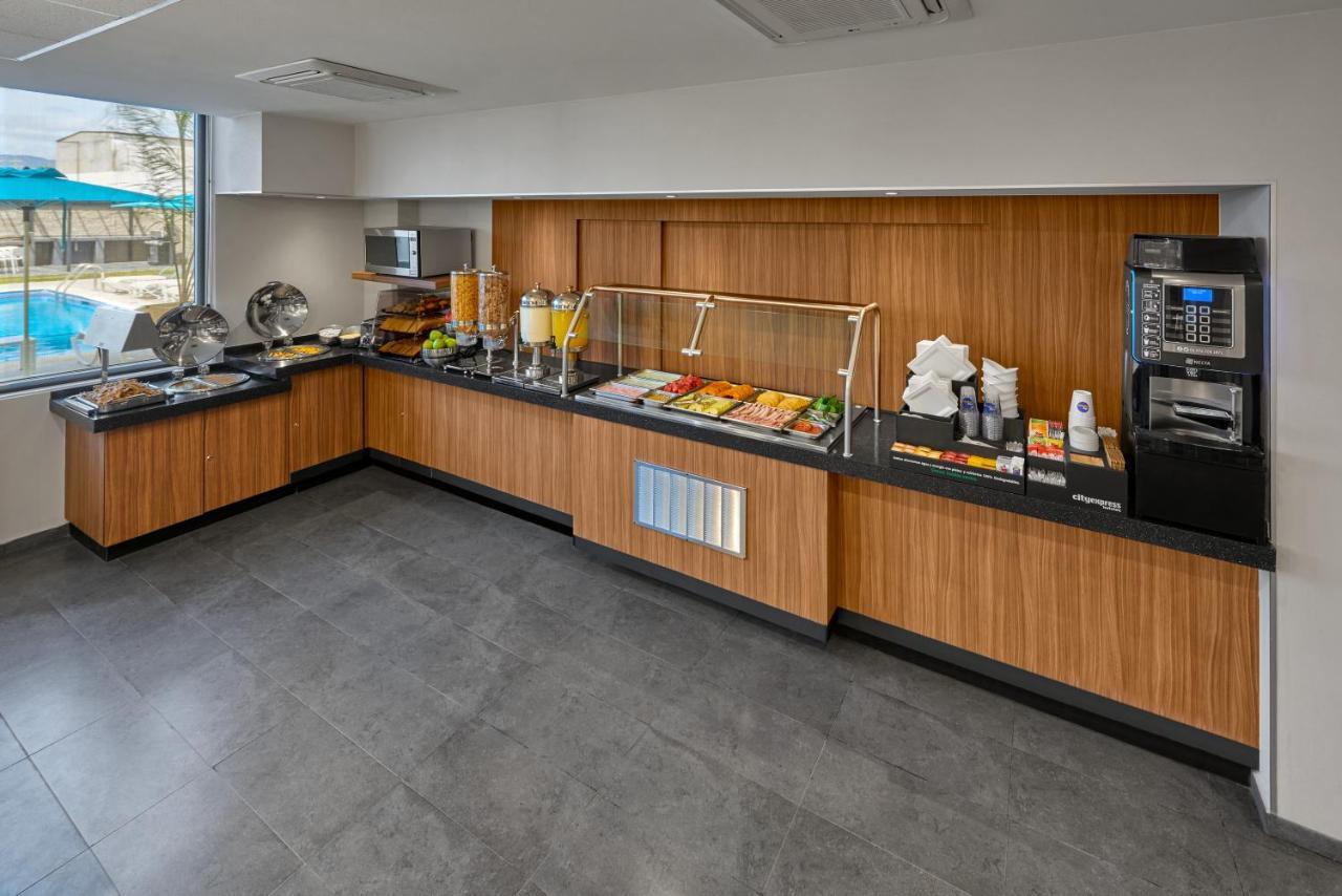 City Express By Marriott Caborca Heroica Caborca Extérieur photo