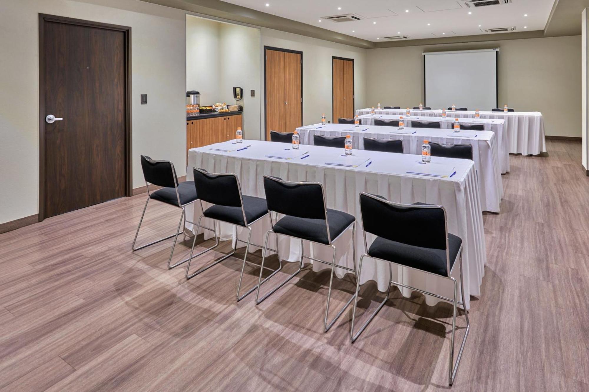 City Express By Marriott Caborca Heroica Caborca Extérieur photo